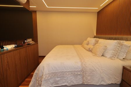 Apartamento à venda com 145m², 3 quartos e 2 vagasSuíte 3