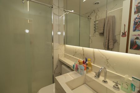 Apartamento à venda com 145m², 3 quartos e 2 vagasBanheiro da Suíte 1