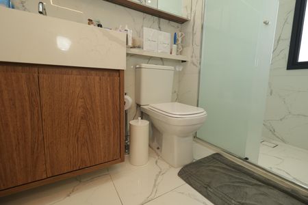 Apartamento à venda com 145m², 3 quartos e 2 vagasBanheiro da Suíte 2