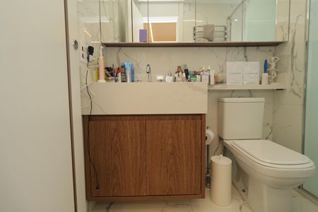Apartamento à venda com 145m², 3 quartos e 2 vagasBanheiro da Suíte 2