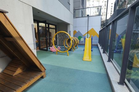 Apartamento à venda com 145m², 3 quartos e 2 vagasÁrea comum - Playground