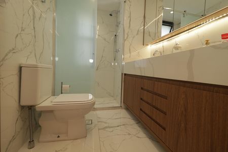 Apartamento à venda com 145m², 3 quartos e 2 vagasBanheiro da Suíte 3