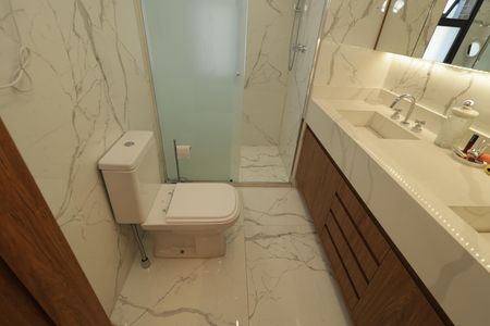 Apartamento à venda com 145m², 3 quartos e 2 vagasBanheiro da Suíte 3