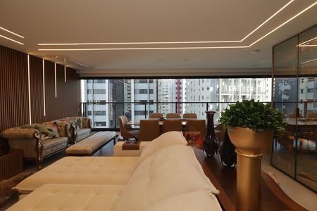 Apartamento à venda com 145m², 3 quartos e 2 vagasSala