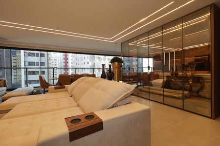 Apartamento à venda com 145m², 3 quartos e 2 vagasSala