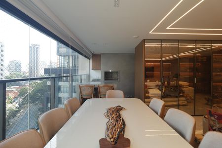 Apartamento à venda com 145m², 3 quartos e 2 vagasSala