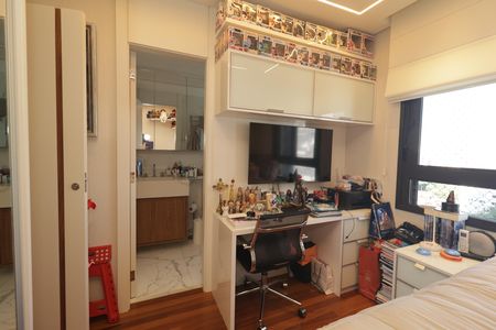 Apartamento à venda com 145m², 3 quartos e 2 vagasSuíte 2