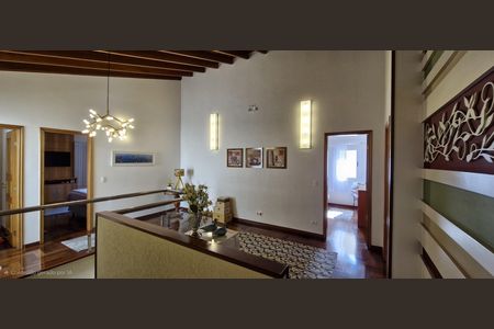 Casa de condomínio à venda com 600m², 4 quartos e 6 vagas Casa de condomínio à venda com 600m², 4 quartos e 6 vagasCorredor