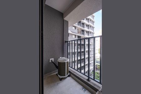 Apartamento para alugar com 27m², 1 quarto e sem vaga Apartamento para alugar com 27m², 1 quarto e sem vagaSala/Cozinha - Varanda