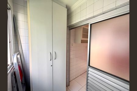 Apartamento para alugar com 54m², 2 quartos e 1 vaga Apartamento para alugar com 54m², 2 quartos e 1 vagaÁrea de serviço