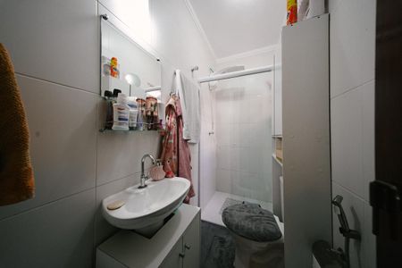 Casa à venda com 62m², 2 quartos e 2 vagas Casa à venda com 62m², 2 quartos e 2 vagasBanheiro