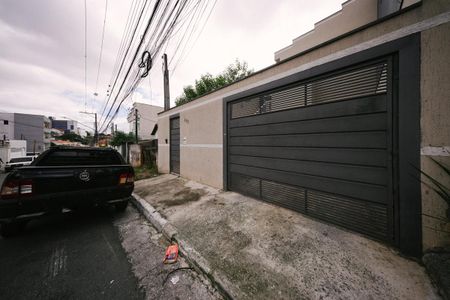 Casa à venda com 62m², 2 quartos e 2 vagas