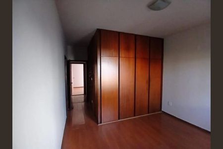 Casa para alugar com 170m², 4 quartos e 2 vagasQuarto