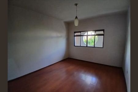 Casa para alugar com 170m², 4 quartos e 2 vagasQuarto