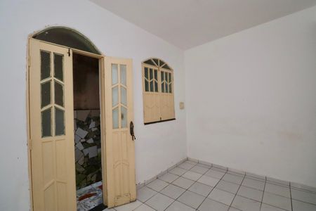 Casa para alugar com 5072m², 1 quarto e sem vaga Casa para alugar com 5072m², 1 quarto e sem vagaSala