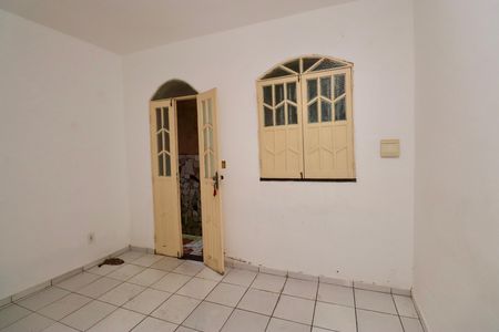 Casa para alugar com 5072m², 1 quarto e sem vaga Casa para alugar com 5072m², 1 quarto e sem vagaSala