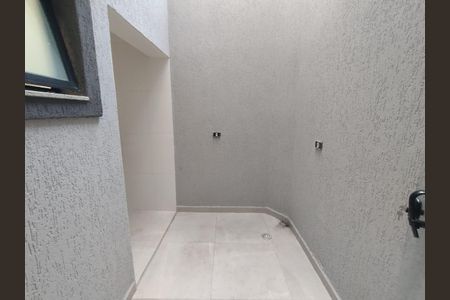Casa à venda com 130m², 3 quartos e 4 vagas