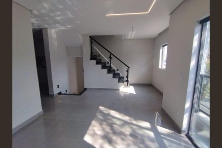 Casa à venda com 130m², 3 quartos e 4 vagas