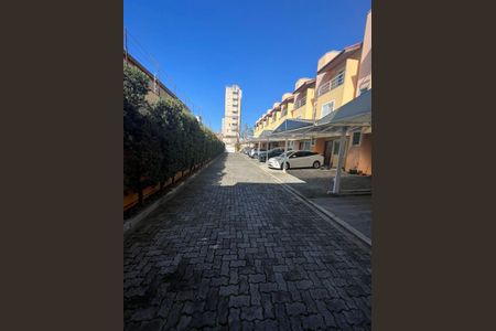 Casa de condomínio à venda com 106m², 4 quartos e 2 vagas