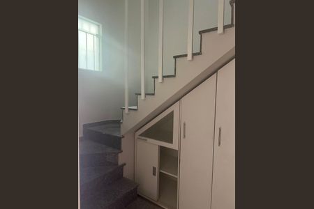 Casa de condomínio à venda com 106m², 4 quartos e 2 vagas