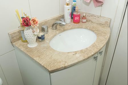 Apartamento à venda com 60m², 2 quartos e 1 vagaBanheiro Social