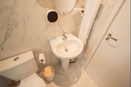 Apartamento para alugar com 68m², 2 quartos e sem vaga Apartamento para alugar com 68m², 2 quartos e sem vagaBanheiro