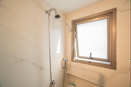 Apartamento para alugar com 68m², 2 quartos e sem vaga Apartamento para alugar com 68m², 2 quartos e sem vagaBanheiro da Suíte