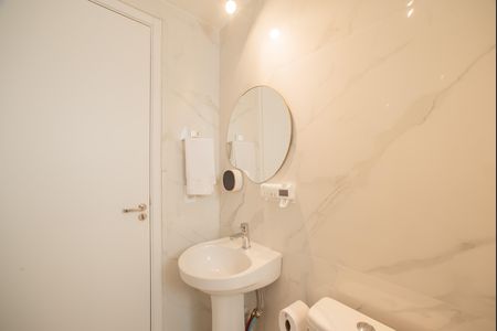 Apartamento para alugar com 68m², 2 quartos e sem vaga Apartamento para alugar com 68m², 2 quartos e sem vagaBanheiro da Suíte