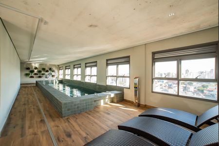 Apartamento para alugar com 68m², 2 quartos e sem vaga Apartamento para alugar com 68m², 2 quartos e sem vagaÁrea comum - Piscina
