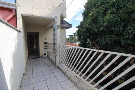 Casa à venda com 150m², 3 quartos e 2 vagas Casa à venda com 150m², 3 quartos e 2 vagasCorredor