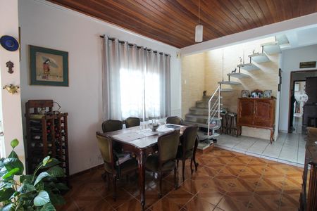 Sala de casa à venda com 3 quartos, 150m² em Vila Pirajussara, São Paulo