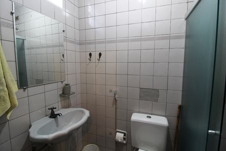 Banheiro do Quarto 1 de casa à venda com 3 quartos, 150m² em Vila Pirajussara, São Paulo