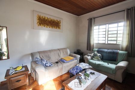 Sala de casa à venda com 3 quartos, 150m² em Vila Pirajussara, São Paulo