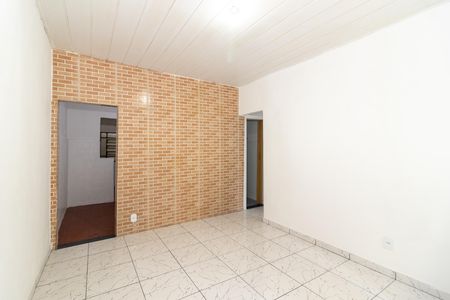 Casa para alugar com 110m², 2 quartos e 1 vaga Casa para alugar com 110m², 2 quartos e 1 vagaSala
