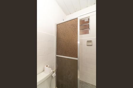 Casa para alugar com 110m², 2 quartos e 1 vaga Casa para alugar com 110m², 2 quartos e 1 vagaBanheiro