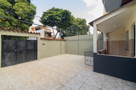 Casa para alugar com 110m², 2 quartos e 1 vaga Casa para alugar com 110m², 2 quartos e 1 vagaGaragem