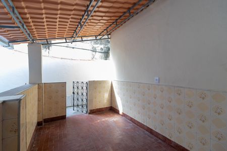 Casa para alugar com 110m², 2 quartos e 1 vaga Casa para alugar com 110m², 2 quartos e 1 vagaÁrea de Serviço