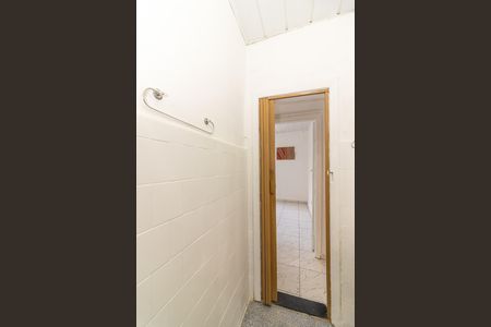 Casa para alugar com 110m², 2 quartos e 1 vaga Casa para alugar com 110m², 2 quartos e 1 vagaBanheiro
