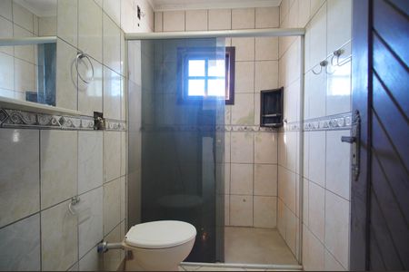 Casa para alugar com 350m², 4 quartos e 3 vagasBanheiro 1