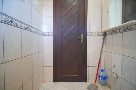 Casa para alugar com 350m², 4 quartos e 3 vagasBanheiro 1
