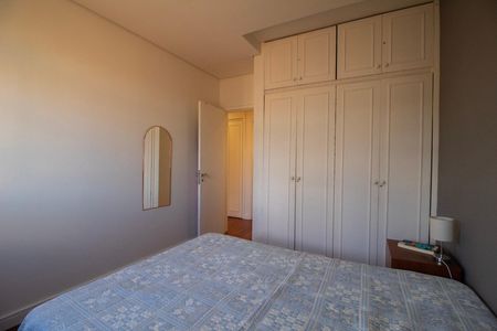 Apartamento à venda com 274m², 3 quartos e 2 vagas Apartamento à venda com 274m², 3 quartos e 2 vagasQuarto 03