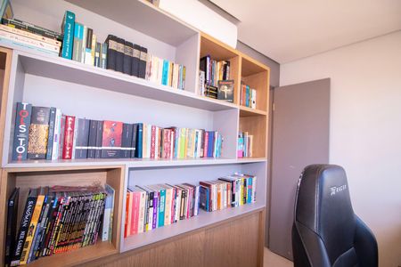 Apartamento à venda com 274m², 3 quartos e 2 vagas Apartamento à venda com 274m², 3 quartos e 2 vagasEscritório
