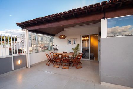 Apartamento à venda com 274m², 3 quartos e 2 vagas Apartamento à venda com 274m², 3 quartos e 2 vagasCobertura - Área Gourmet