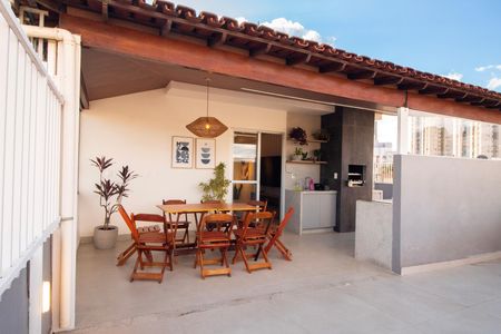 Apartamento à venda com 274m², 3 quartos e 2 vagas Apartamento à venda com 274m², 3 quartos e 2 vagasCobertura - Área Gourmet