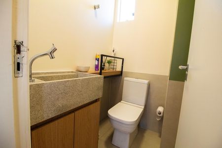 Apartamento à venda com 274m², 3 quartos e 2 vagas Apartamento à venda com 274m², 3 quartos e 2 vagasLavabo