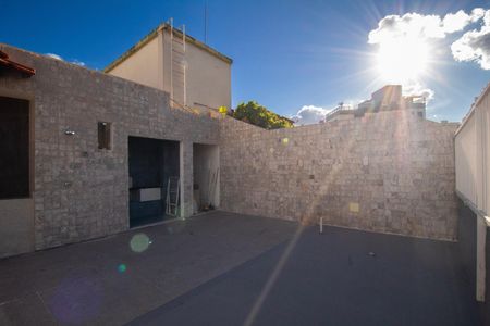 Apartamento à venda com 274m², 3 quartos e 2 vagas Apartamento à venda com 274m², 3 quartos e 2 vagas Cobertura