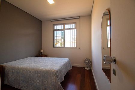 Apartamento à venda com 274m², 3 quartos e 2 vagas Apartamento à venda com 274m², 3 quartos e 2 vagasQuarto 03