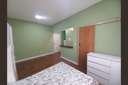 Quarto/Sala de kitnet/studio para alugar com 1 quarto, 29m² em República, São Paulo