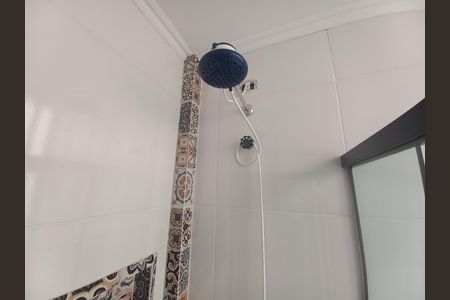 Banheiro de kitnet/studio para alugar com 1 quarto, 29m² em República, São Paulo