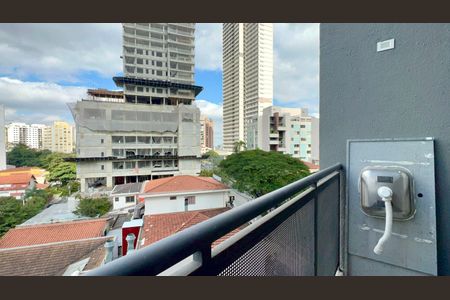 Varanda de kitnet/studio para alugar com 1 quarto, 39m² em Sumarezinho, São Paulo